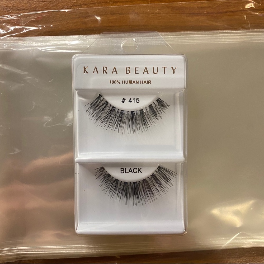 False Lashes in #415